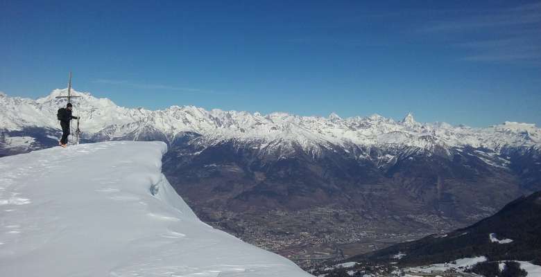 Gita di scialpinismo, sulla cima de la Pont de la Pierre